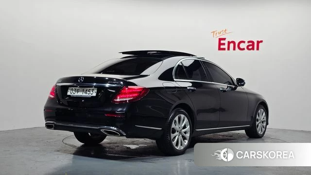 Mercedes-Benz E-Class W213 id 4568318 из Кореи 12