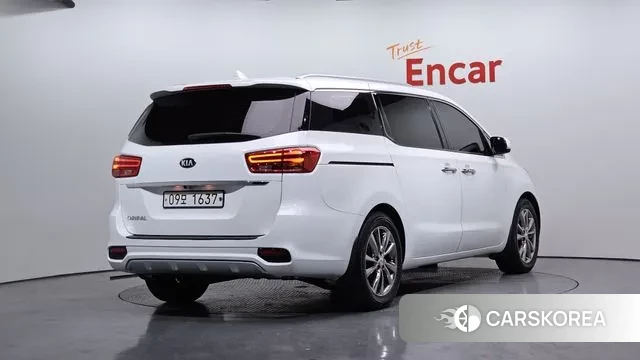 Kia The New Carnival id 3557839 из Кореи 12