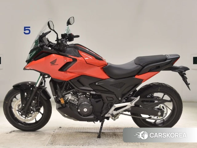 Проданный Honda NC750X DCT 2026 из Японии