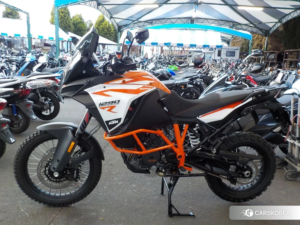 Проданный KTM 1290 SUPER ADVENTURE R 2018 из Японии