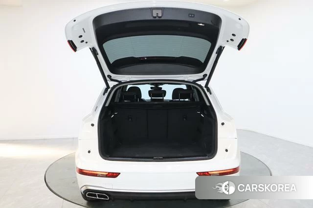Audi Q5L id 4273671 из Китая 12