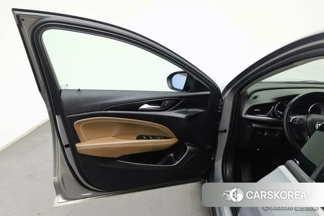 Buick Regal id 4210723 из Китая 12