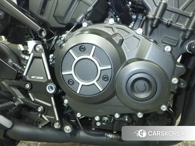 Engine photo