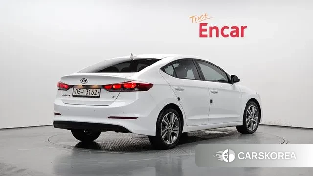 Hyundai Avante AD id 2986914 из Кореи 12