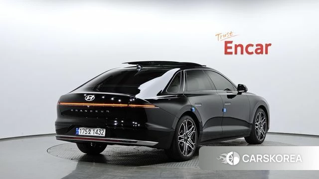 Hyundai Grandeur (GN7) id 3934502 из Кореи 12