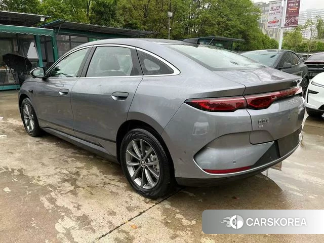BYD Qin L EV 2025 Темно-серый из Китая, фото 2