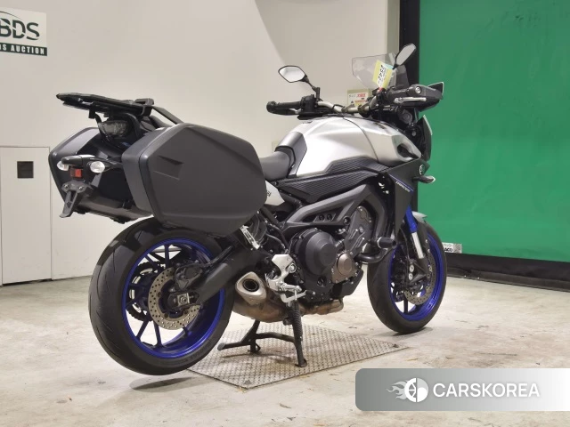Проданный Yamaha MT-09 2015 из Японии