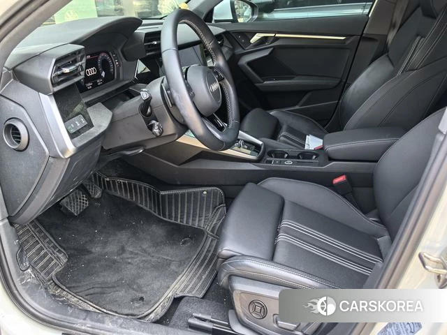 Audi A3 2023 Белый из Китая, фото 3