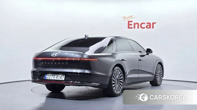 Hyundai Grandeur Hybrid (GN7) id 4432792 из Кореи 12
