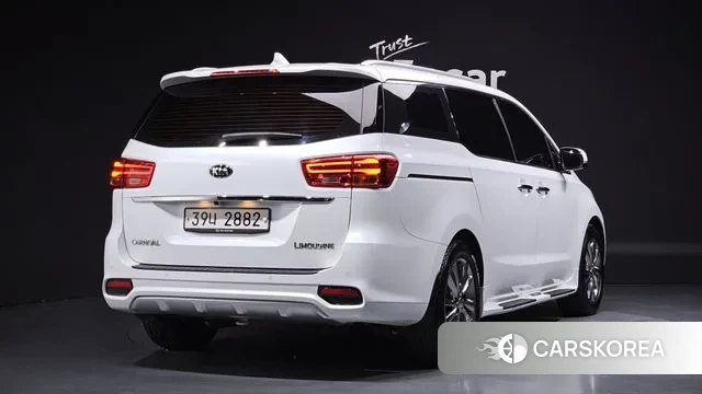 Kia The New Carnival id 3661828 из Кореи 12