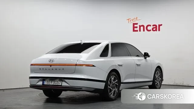 Hyundai Grandeur (GN7) id 3452543 из Кореи 12