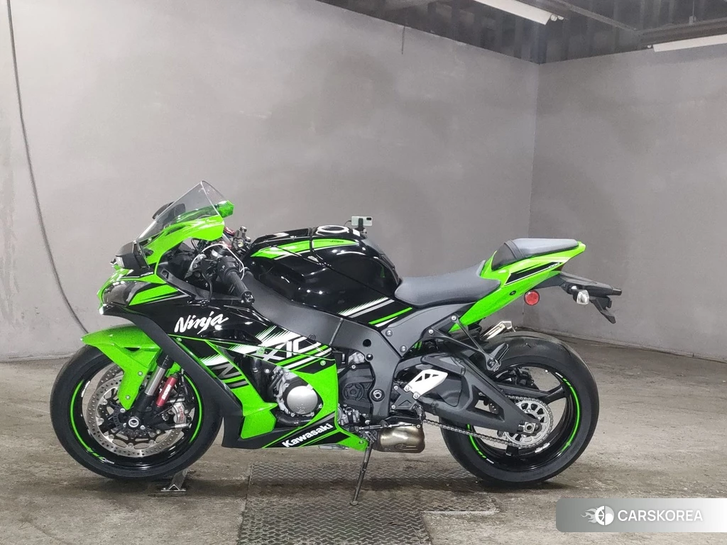Проданный Kawasaki ZX-10R NINJA 2017 из Японии, фото 2