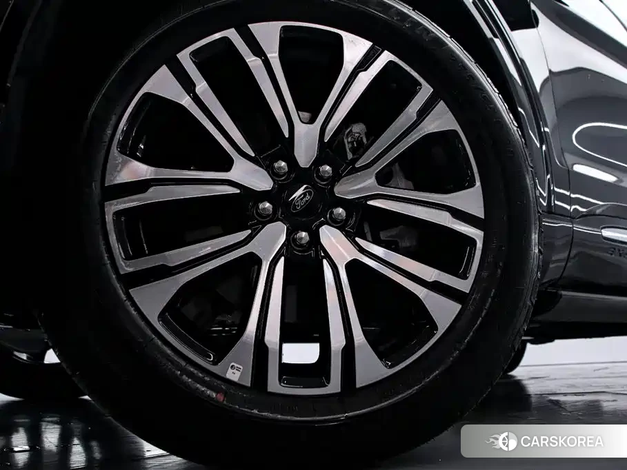 Ford Explorer id 4515413 из Китая 9
