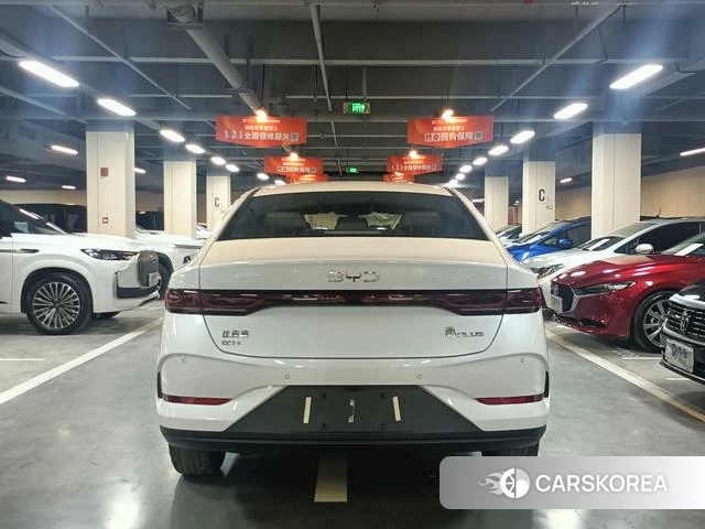 BYD Qin PLUS DM 2026 Белый из Китая, фото 2