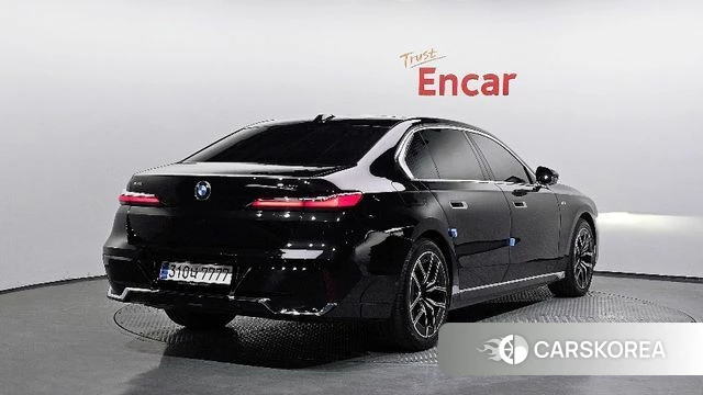 BMW 7 Series (G70) id 3786290 из Кореи 12