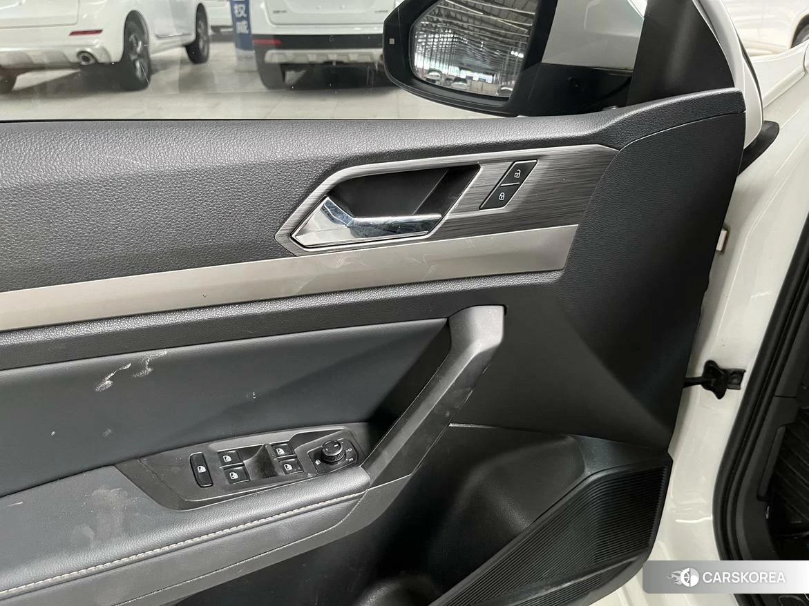Volkswagen Lavida id 4515087 из Китая 9