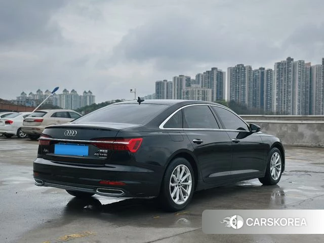 Audi A6L 2021 Черный из Китая, фото 4