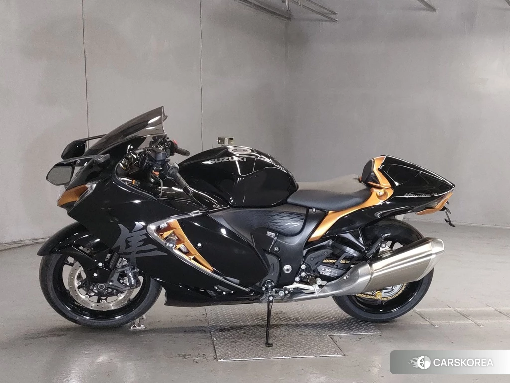 Проданный Suzuki GSX1300R HAYABUSA 2021 из Японии