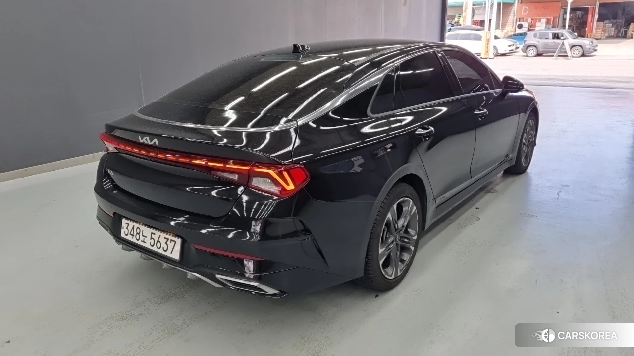 Kia K5 3rd generation 2023 Черный из Кореи, фото 2