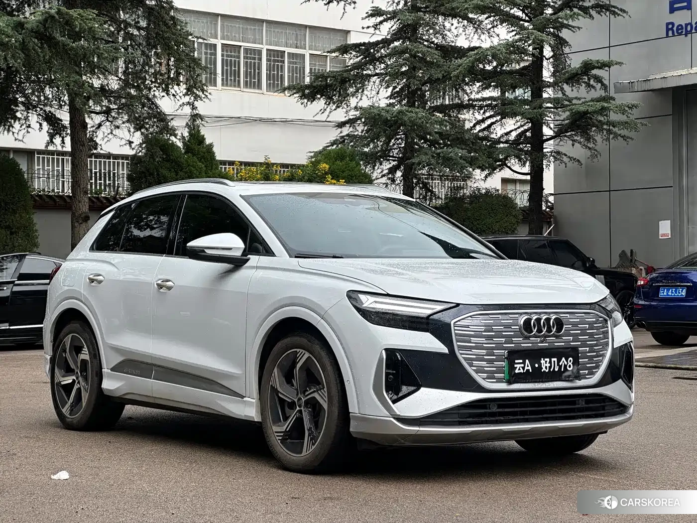 Audi Q4 e-tron 2023 Белый из Китая, фото 2