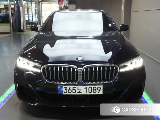 BMW 5 Series (G30) id 3373608 из Кореи 12