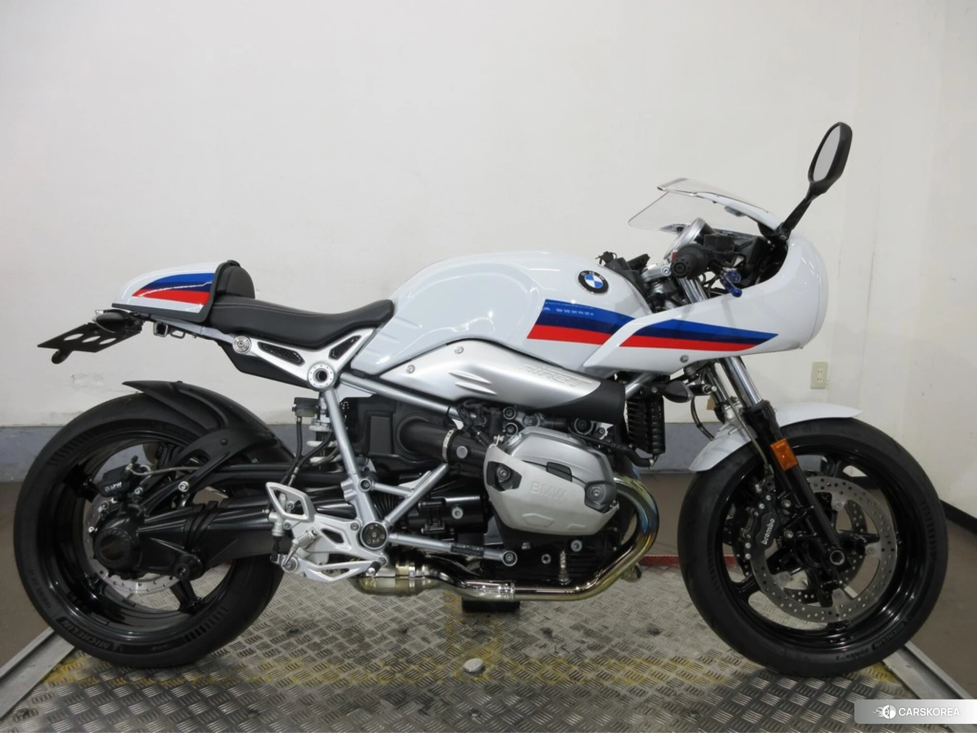 BMW R NINE T RACER id 4191796 из Японии 12