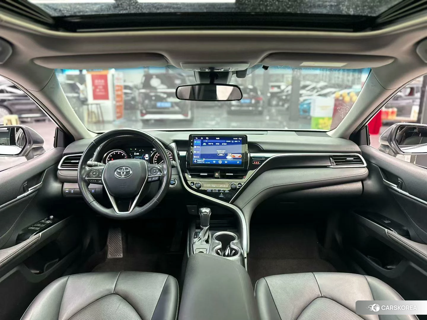 Toyota Camry 2021 Белый из Китая, фото 2