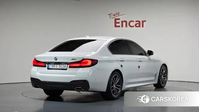 BMW 5 Series (G30) id 3032219 из Кореи 12