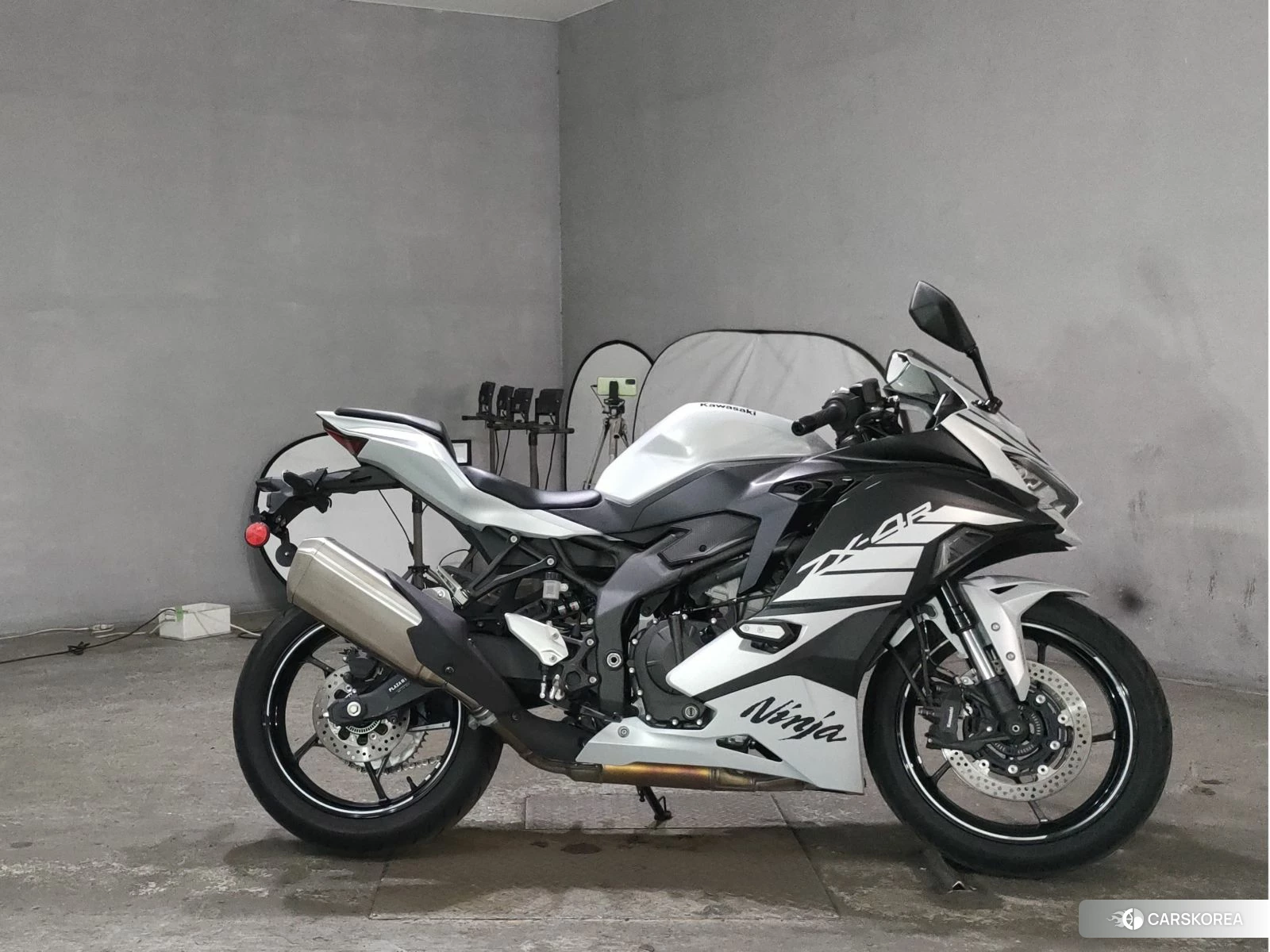 OTHER NINJA ZX-4R SE 2025 из Японии, фото 4