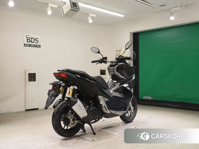 Проданный Honda ADV150 2019 из Японии, фото 2
