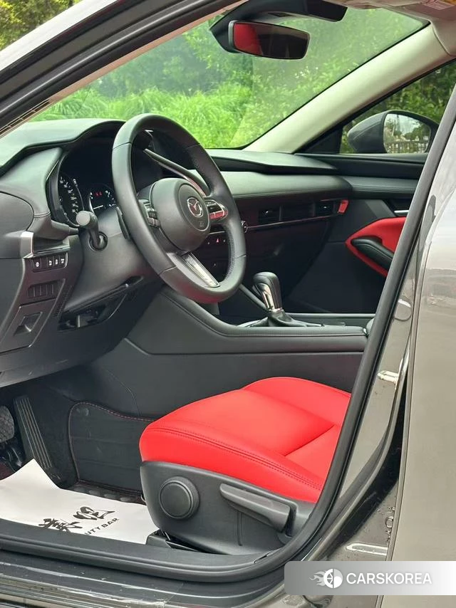 Mazda 3 Angkesaila 2021 Темно-серый из Китая, фото 3
