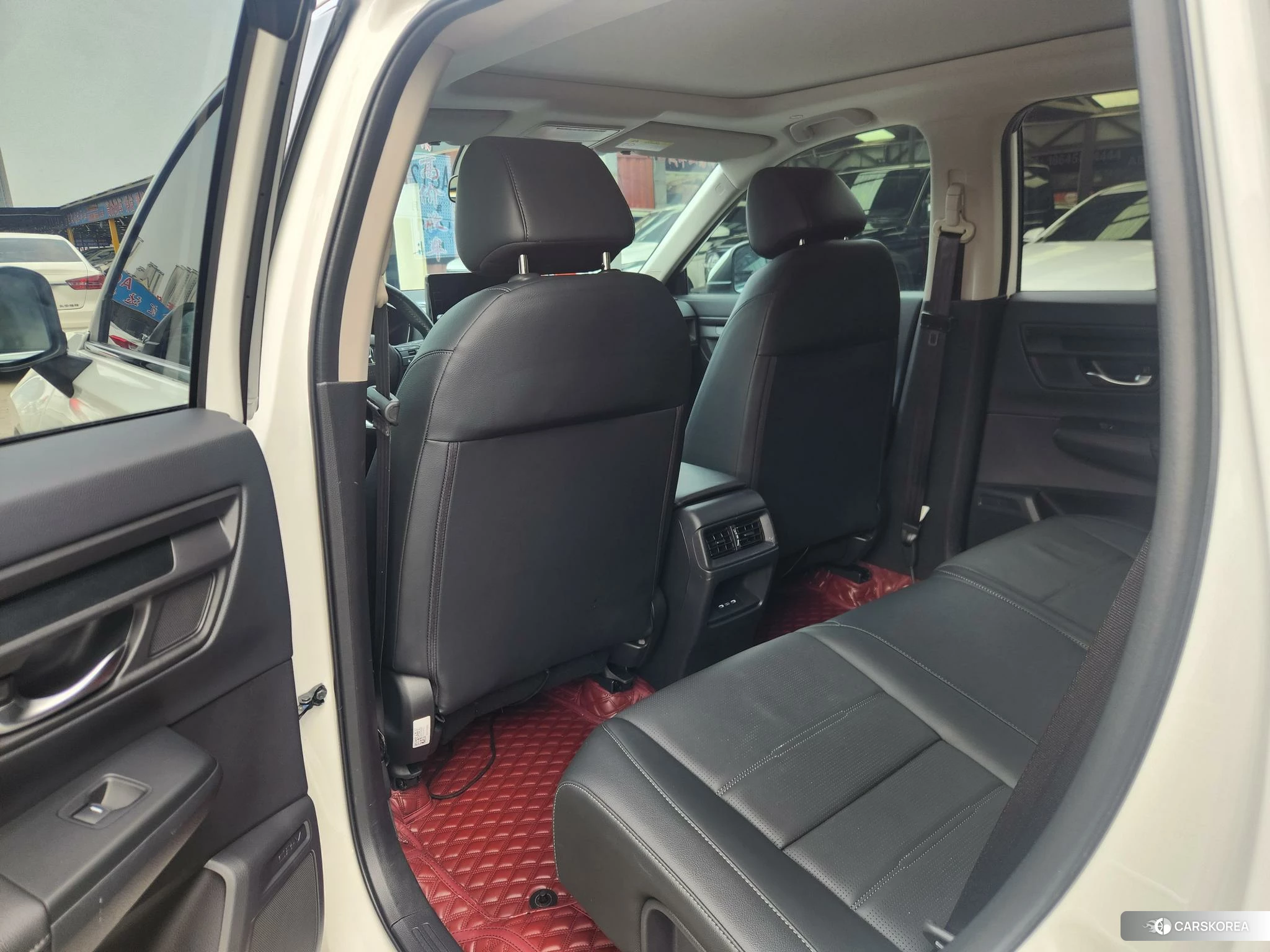 Honda CR-V 2023 Белый из Китая, фото 2