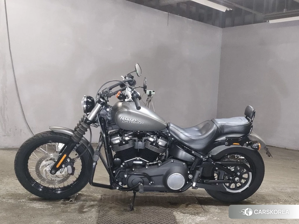 Проданный Harley-Davidson Softail Street Bob FXBB1750 2019 из Японии, фото 2
