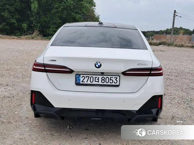 BMW 5 Series (G60) id 4254975 из Кореи 12