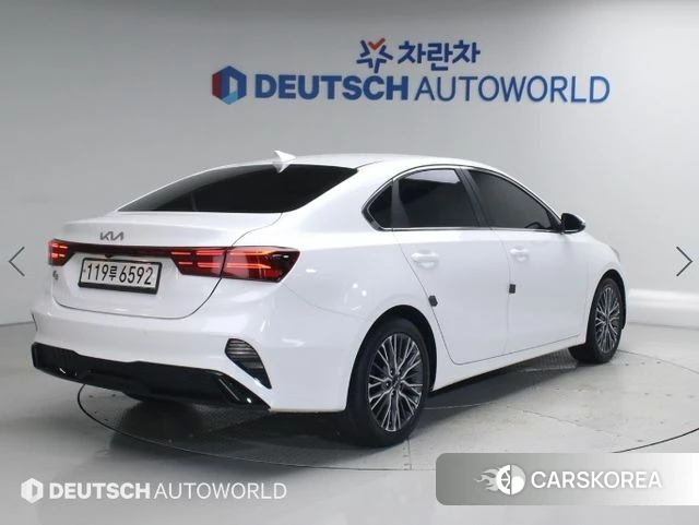 Kia The New K3 2nd generation 2023 Белый из Кореи, фото 2