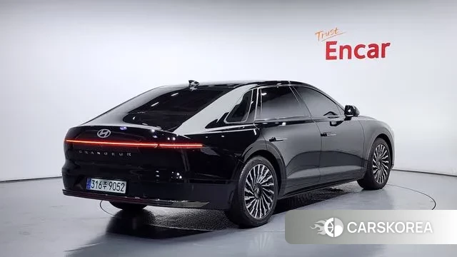 Hyundai Grandeur Hybrid (GN7) id 2930317 из Кореи 12