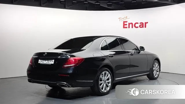 Mercedes-Benz E-Class W213 id 3627309 из Кореи 12