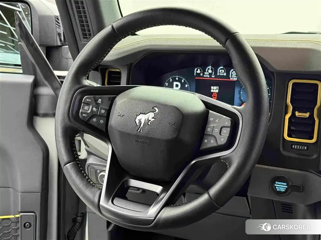 Ford Mustang 2025 Silver/gray из Китая, фото 6
