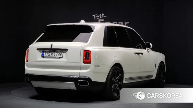 Rolls-Royce Cullinan id 3675233 из Кореи 12