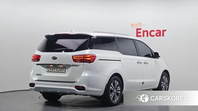 Kia The New Carnival id 4019631 из Кореи 12