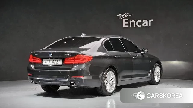 BMW 5 Series (G30) id 3703877 из Кореи 12