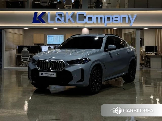 BMW X6 (G06) 2026 Светло-серебряный цвет из Кореи, фото 2
