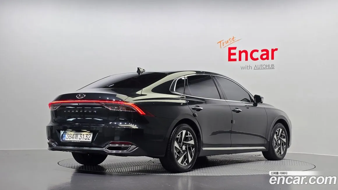 Hyundai The New Grandeur IG Hybrid id 1988932 из Кореи 12