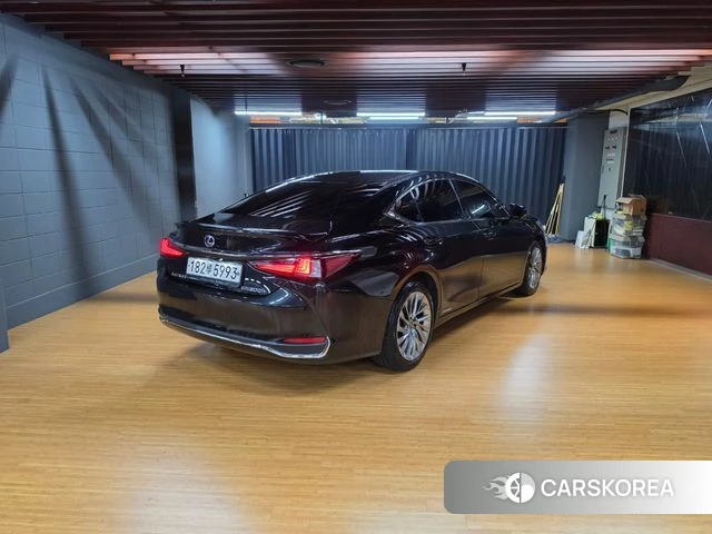 Lexus ES300h 7th generation id 4619985 из Кореи 10