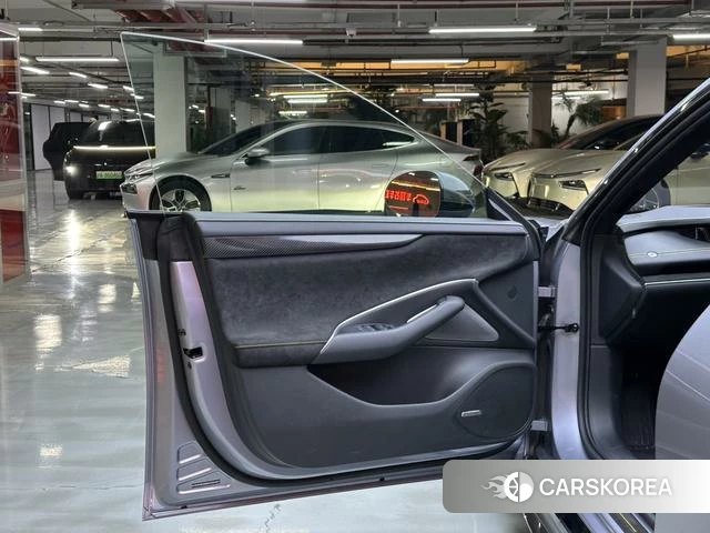 Xiaomi Car Xiaomi SU7 Ultra id 3913842 из Китая 12