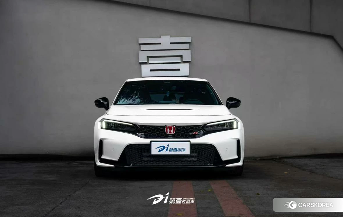 Honda Civic 2022 Белый из Китая, фото 2