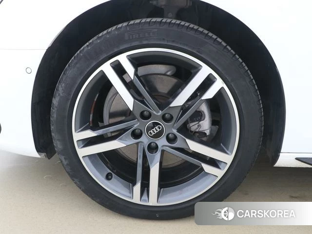 Audi A4L id 4334924 из Китая 8