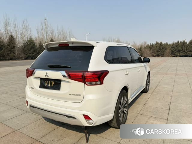 Mitsubishi  Outlander id 3907900 из Китая 8