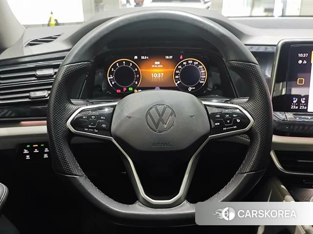 Volkswagen Tourang id 4336373 из Китая 12
