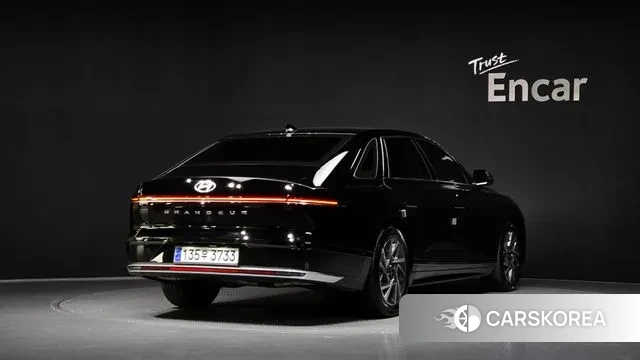 Hyundai Grandeur (GN7) id 2889528 из Кореи 12